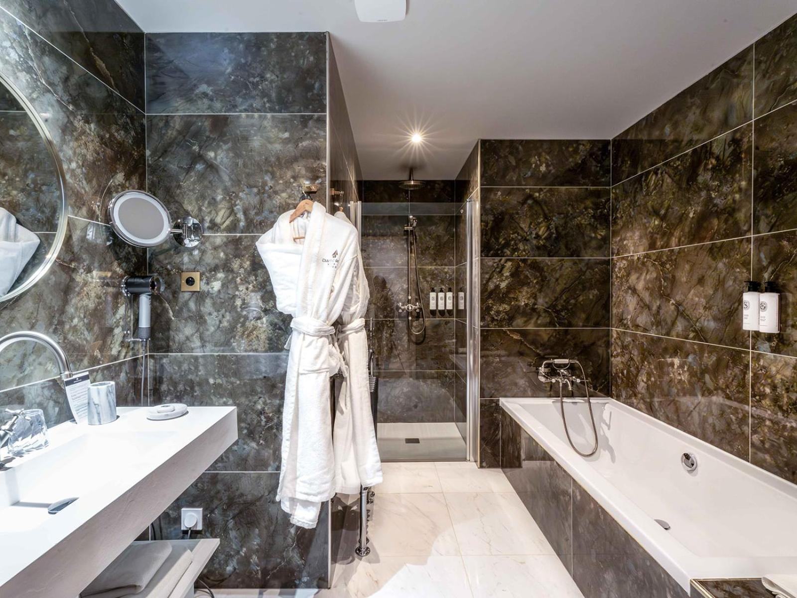 Hotel Le Diamond Rock Tignes Bagian luar foto